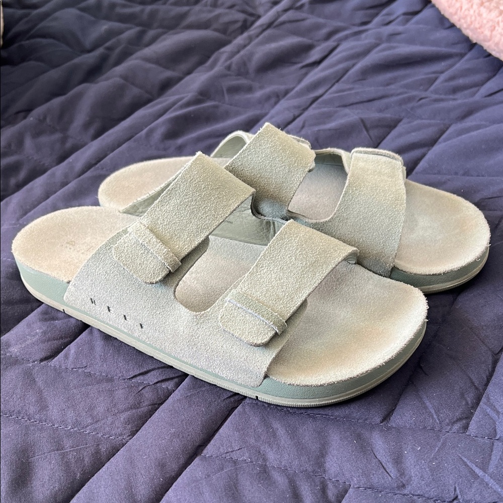 Womens Suede Strap Sandals - Green